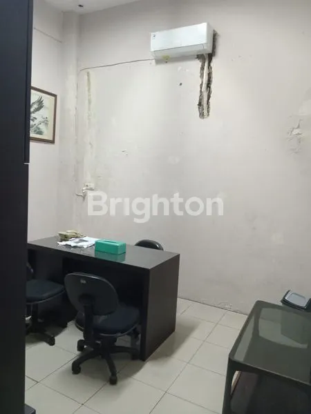 image DIJUAL RUKO LOKASI STRATEGIS DI YOS SUDARSO SEBERANG BALAI KOTA  (6)