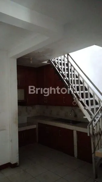 image RUMAH 2½ LANTAI SHM DI TANJUNG DUREN (2)