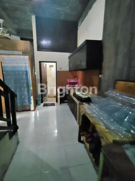 image DI JUAL RUMAH 2 LANTAI (8)