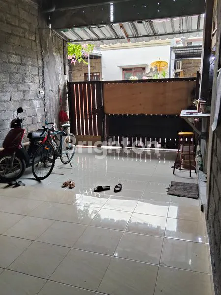 image DI JUAL RUMAH 2 LANTAI (2)