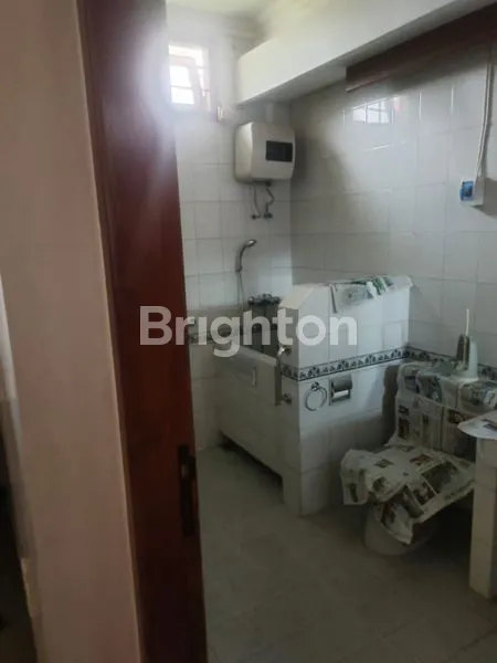 image RUMAH KLASIK DI DEKAT JALAN IJEN (5)