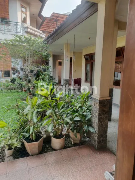 image RUMAH KLASIK DI DEKAT JALAN IJEN (2)