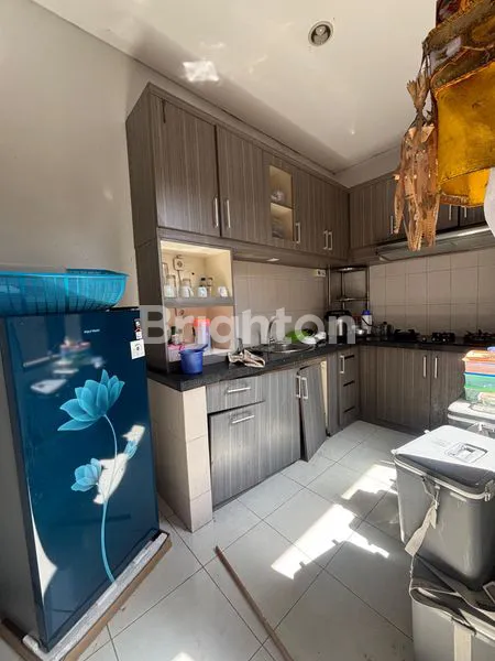 image RUMAH 2 LANTAI MODERN DI KOTA DENPASAR  (6)