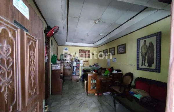 image RUMAH 2 LANTAI SIAP HUNI DI JL KEUANGAN, JAKARTA SELATAN, SELANGKAH KE MRT \\N (3)