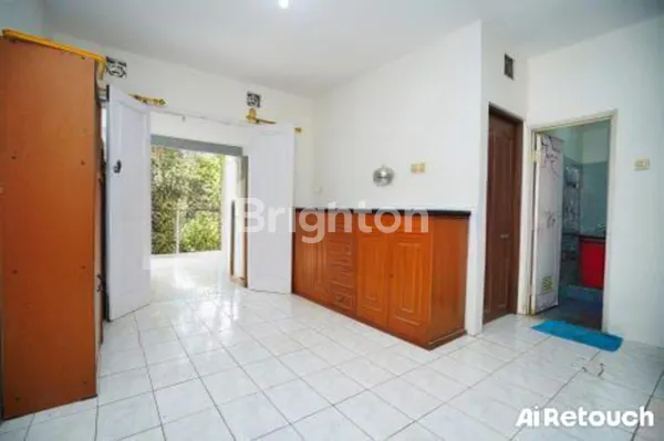 image RUMAH LUAS DI GRAHA BUNGA BINTARO (4)