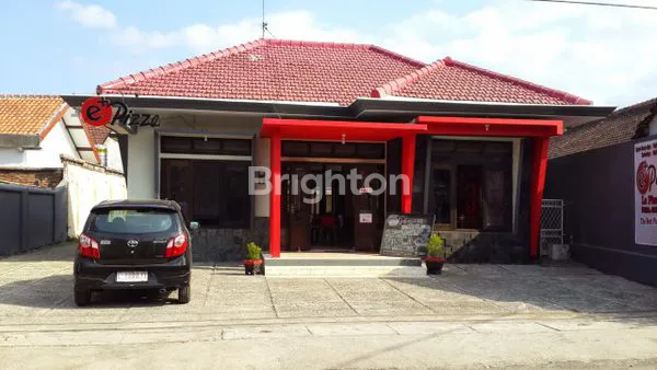 image JUAL SEWA RUMAH DI TULUNGAGUNG KOTA. LOKASI STRATEGIS. COCOK BUAT KANTOR, CAFE MAUPUN RUMAH TANGGA. (2)