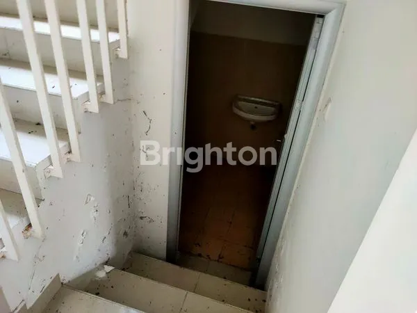 image DISEWAKAN RUMAH DI SERPONG LAGOON – HARGA SPESIAL DI BAWAH PASAR! (3)