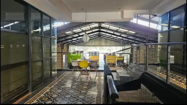 image SHOWROOM TRUCK LB 850M² DI TEMBOK DUKUH (4)