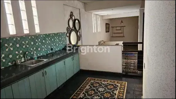 image SHOWROOM TRUCK LB 850M² DI TEMBOK DUKUH (7)