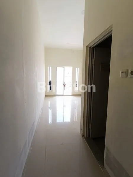 image RUMAH DURI KEPA 3.5 LANTAI  (4)