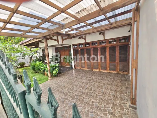 image RUMAH 2 LANTAI POSISI HOEK LOKASI STRATEGIS DEKAT PUSAT JAKARTA DI TOMANG (3)