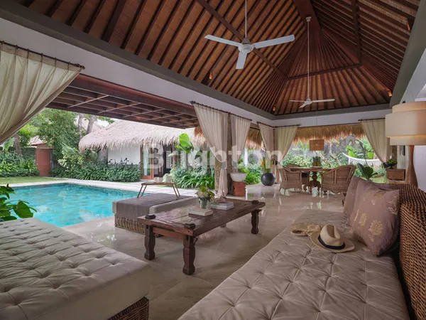 THE ONE BOUTIQUE SEMINYAK VILLA 1BR BARU SEMINYAK | INTIMATE HAVEN VIEW SAWAH | LEASEHOLD INVESTASI