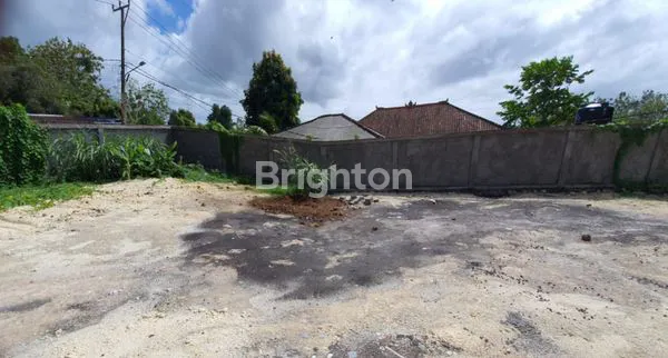 image TANAH PREMIUM 1.000 M2, SIAP BANGUN, DAPAT 2 AKSES JALAN, STRATEGIS DI TAMAN GIRI, BENOA (5)