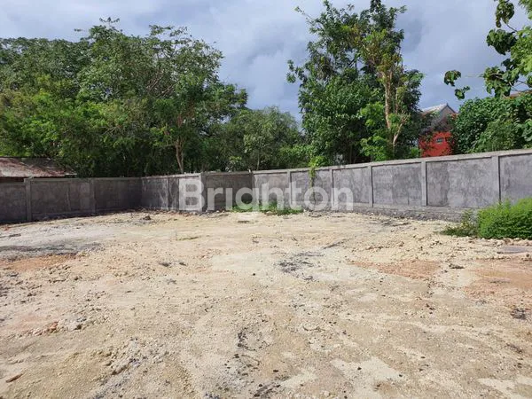 image TANAH PREMIUM 1.000 M2, SIAP BANGUN, DAPAT 2 AKSES JALAN, STRATEGIS DI TAMAN GIRI, BENOA (3)