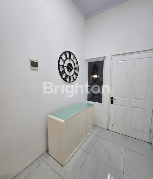 image SOLOBARU, HUNIAN FULLY FURNISHED ISTIMEWA, DALAM CLUSTER, TINGGAL BAWA KOPER.  (4)