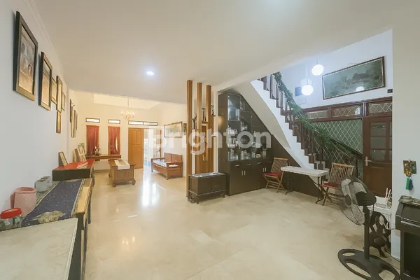 image RUMAH 2 LANTAI STRATEGIS DI LARANGAN INDAH, TANGERANG – LINGKUNGAN TENANG & HARGA NEGO (6)