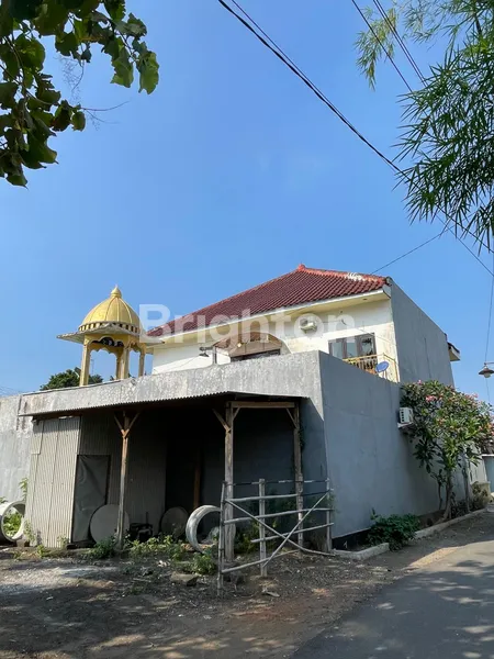 image RUMAH MEWAH BELAKANG TRA KOTA PROBOLINGGO (2)
