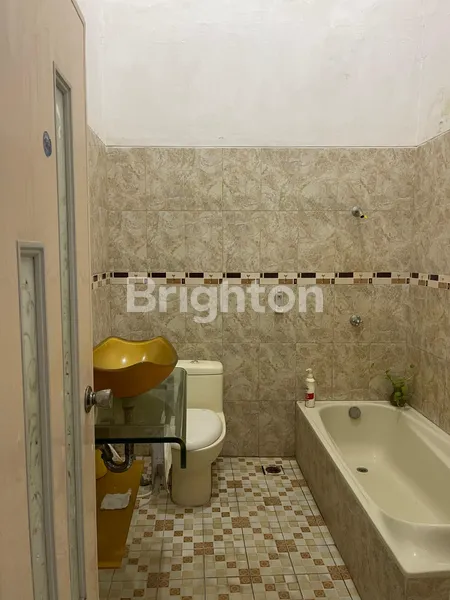 image RUMAH MEWAH BELAKANG TRA KOTA PROBOLINGGO (3)