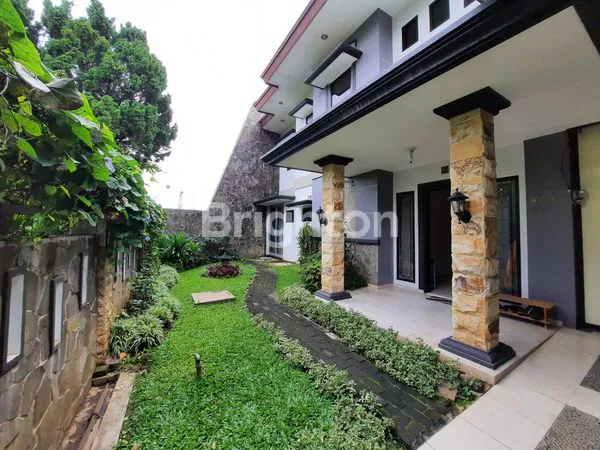 image RUMAH 2 LANTAI FULL FURNISH COZY DESIGN TIDAR MALANG (10)