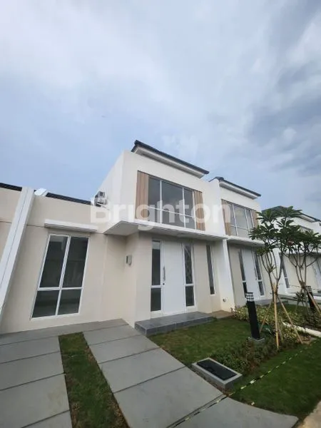 image TURUN HARGA !! RUMAH BARU DI PARAMOUNT PETALS CURUG TANGERANG (1)