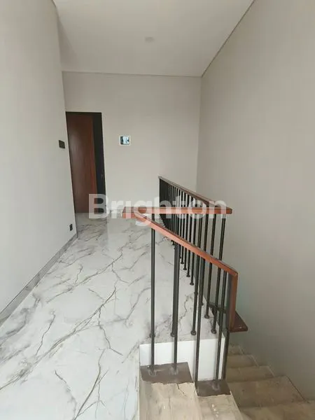 image DIJUAL RUMAH BARU MANYAR (4)