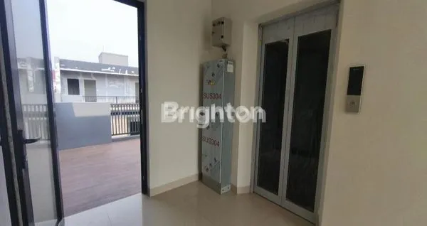 image RUMAH BARU MINIMALIS MODERN DI PALMERAH - JAKARTA BARAT (5)