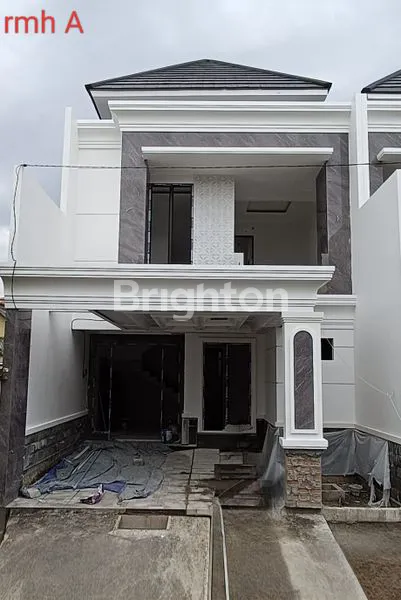 image RUMAH 2 LANTAI AMERICAN CLASSIC DI ARAYA TAHAP 2 (2)