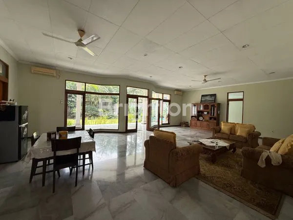 image RUMAH MEWAH DI CILANDAK JAKARTA SELATAN (3)
