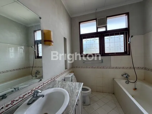 image RUMAH MEWAH DI CILANDAK JAKARTA SELATAN (4)