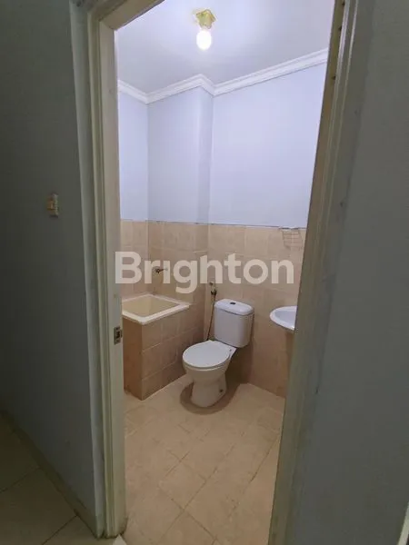 image RUKO 2 LANTAI SHM DI LA VERDE BSD (7)