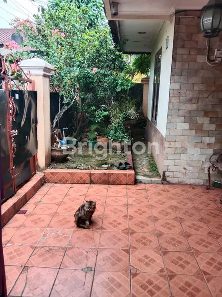 image RUMAH DALAM KOMLEK DI KELAPA DUA DEPOK (7)