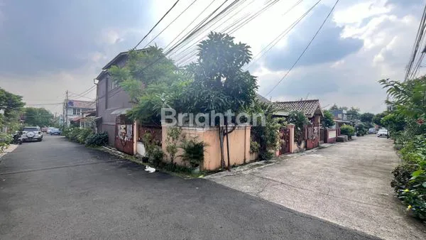 image RUMAH DALAM KOMLEK DI KELAPA DUA DEPOK (1)