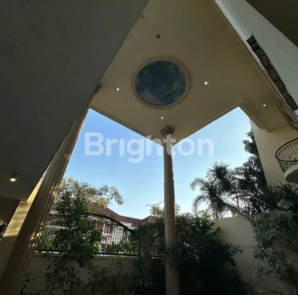 image RUMAH MEWAH MARGOREJO SURABAYA (1)
