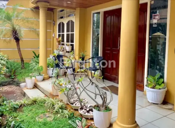 image RUMAH SIAP HUNI DKT KANTOR BPKP DAN BPNB PRAMUKA, STRATEGIS EKONOMIS JUAL SEGERA (7)