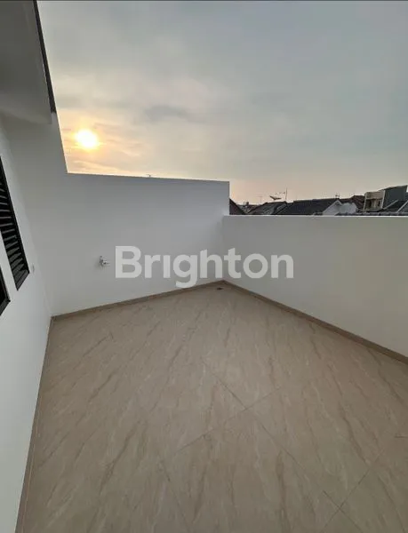 image RUMAH 3 LANTAI MEWAH & MODERN – HARGA PROMO INDEN TERBATAS! DI TANJUNG DUREN, DEKAT CENTRAL PARK DAN TAMAN ANGGREK (8)