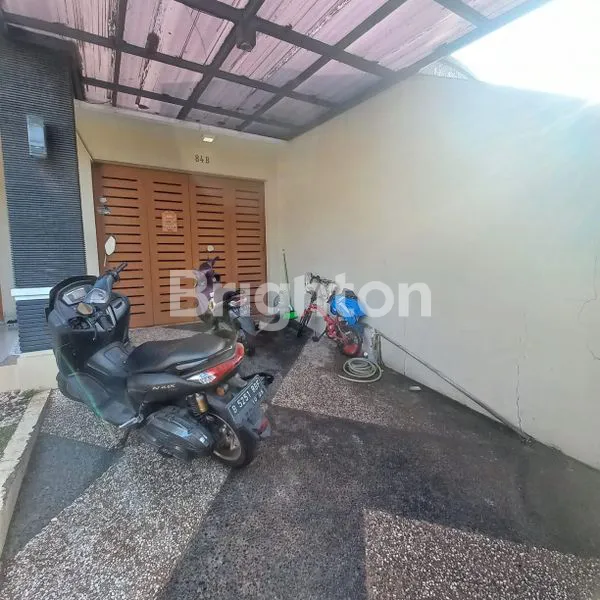 image RUMAH CANTIK SIAP HUNI  KEBON JERUK KEMANGGISAN JAKARTA BARAT (2)