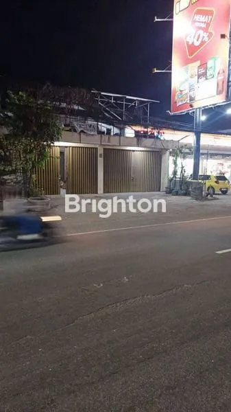 DIJUAL GUDANG LUAS  PLUS RUMAH 2 LANTAI AREA JALAN RAYA SOLO