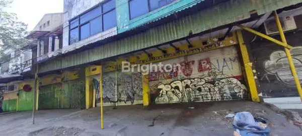 image BANGUNAN EX BENGKEL DI NOL JALAN RAYA AREA NGINDEN MANYAR  (1)