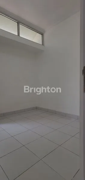 image RUMAH HOOK LT 105 DI SERPONG GARDEN (4)