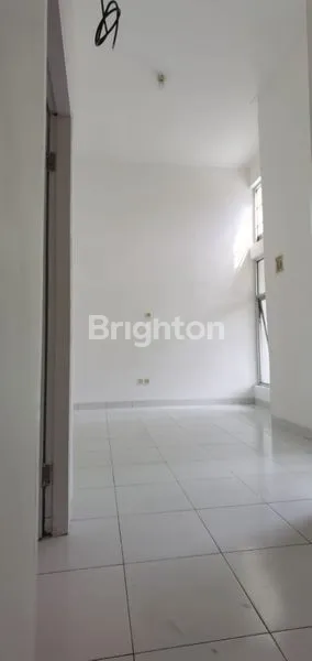 image RUMAH HOOK LT 105 DI SERPONG GARDEN (3)