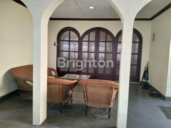 image RUMAH MEWAH LT 915M² DI RADIO DALAM (7)