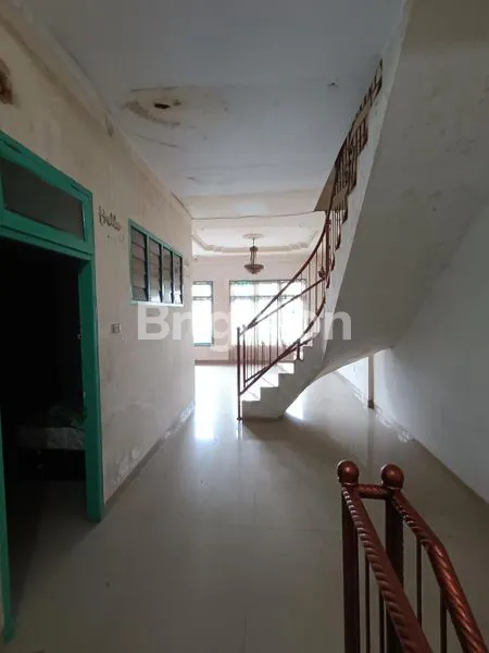 image RUMAH 3 LANTAI SHM DI JUNDUL LAMA (7)