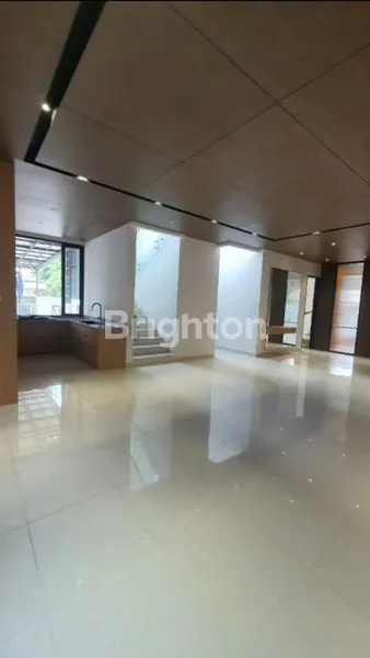 image DIJUAL RUMAH BARU 2 LANTAI DI TAMAN VILLA MERUYA, KEMBANGAN, MERUYA SELATAN, JAKARTA BARAT (2)