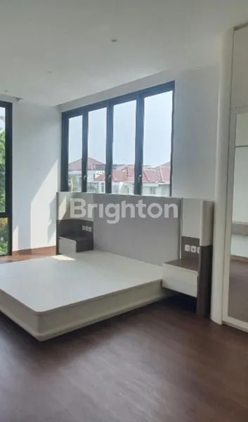 image DIJUAL RUMAH BARU 2 LANTAI DI TAMAN VILLA MERUYA, KEMBANGAN, MERUYA SELATAN, JAKARTA BARAT (6)