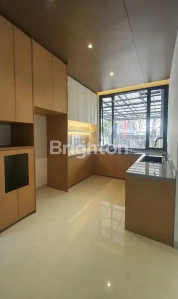 image DIJUAL RUMAH BARU 2 LANTAI DI TAMAN VILLA MERUYA, KEMBANGAN, MERUYA SELATAN, JAKARTA BARAT (7)