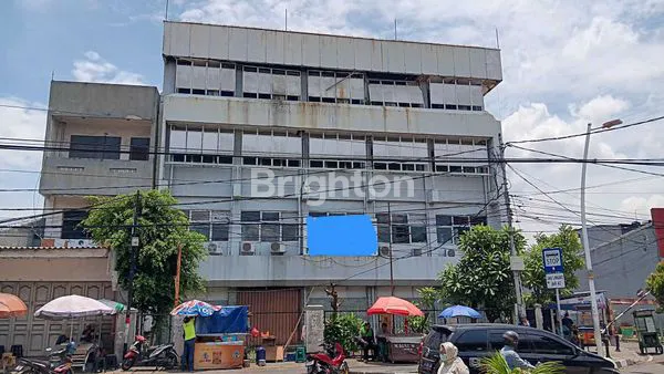 image GEDUNG 4 LANTAI STRATEGIS DI JATINEGARA JAKARTA TIMUR (1)
