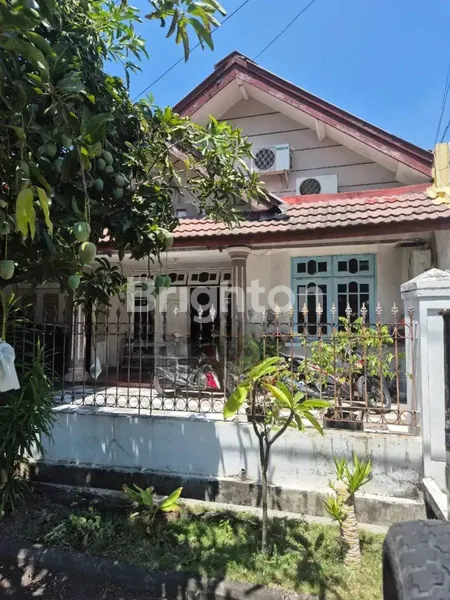 image RUMAH SECOND NIRWANA EXECUTIVE STRATEGIS DEKAT MERR   (1)