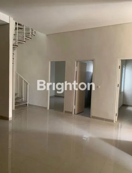 image RUMAH DIJALAN KARYA INDAH . (3)