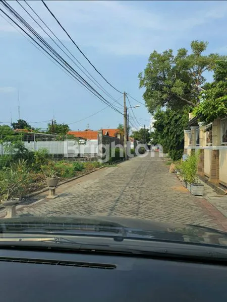 image RUMAH TENGAH KOTA, DEKAT UNAIR, STASIUN GUBENG (1)