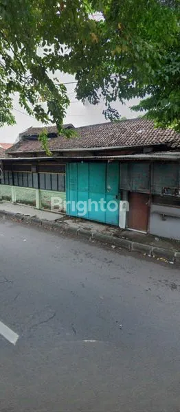 image RUMAH KLASIK LT 621M² DI SEKARDANGAN SIDOARJO (2)
